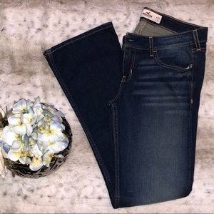 🤩OFFERS ACCEPTED:  Hollister Bootcut Jeans